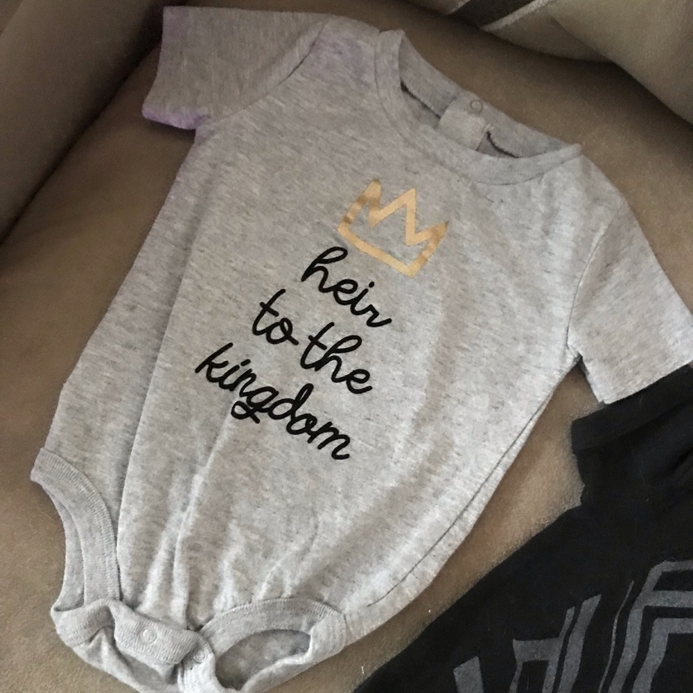 Crown onesie